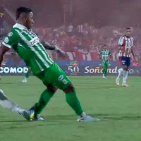Este fue el momento del pisotón de Daniel Rivera sobre Alfredo Morelos. FOTO IMAGEN TOMADA DE LA TRANSMISIÓN DE WIN SPORTS+