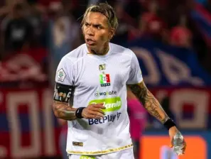 Dayro Moreno delantero y capitán de Once Caldas, tuvo el gol para forzar la clasificación a la semifinal de la Liga por penales, pero falló su cobro en el Romelio Martínez. FOTO EL COLOMBIANO 