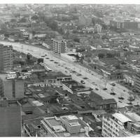 La Avenida Oriental, terminada en 1979, se llama Avenida Jorge Eliécer Gaitán. FOTOS Archivo El Colombiano 