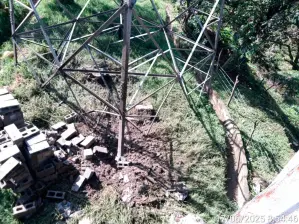 El alcalde Federico Gutiérrez aseguró que el artefacto explosivo fue detonado en la mañana de este martes. FOTO Cortesía Denuncias Antioquia