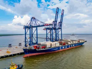 Puerto Antioquia marcó un hito para el comercio exterior colombiano al realizar la primera exportación de café colombiano desde el Urabá antioqueño. FOTO CORTESÍA PUERTO ANTIOQUIA