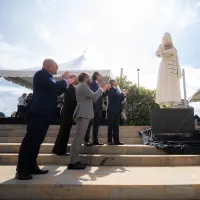 Medellín rindió homenaje a las víctimas del holocausto del Palacio de Justicia con la escultura “Vacío presente”