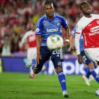 Los dos clásicos capitalinos Santa Fe - Millonarios de la Liga Femenina y la Liga Beplay-2 fueron aplazados. FOTO: Colprensa