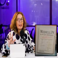 La abogada Gloria Jaramillo Aristizabal (derecha) en entrevista sobre el lanzamiento de su libro Medellín ya no les pertenece. FOTO: EL COLOMBIANO e imagen tomada de redes.