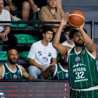 El norteamericano Josh Reaves fue el más efectivo de Paisas en la visita a Nacional de Uruguay, marcó 26 puntos, mientras que Brandon Weatherspoon lo siguió con 22 cestas. FOTO CORTESÍA PAISAS 