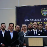 Durante el encuentro, el presidente electo aseguró que la jornada permitió revisar de manera detallada las principales necesidades de Antioquia y de sus municipios. FOTO Camilo Suárez. 