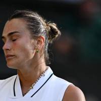Aryna Sabalenka, número 1 del mundo, cayó este domingo en partido contra Naomi Osaka. FOTO: AFP