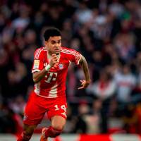Luis Díaz volvió a ser de los más destacados de su equipo en la victoria 5-0 en la Bundesliga. FOTO @FCBayernEN