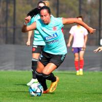 La delantera cundinamarquesa Mayra Ramírez, que en 2019 jugó en el DIM-Formas Íntimas, es la referente del ataque de la Selección Colombia. FOTO: TOMADA DEL TWITTER DE @@FCFSeleccionCol
