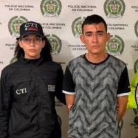 El CTI y la Policía durante la captura de Diego Esteban Raigoza Osorio, sospechoso de asesinar a Gabriel Arenas. Foto: Cortesía