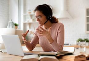 LCN Idiomas ofrece formación y crecimiento laboral para quienes dominan el inglés. FOTO: GETTY