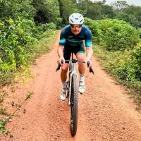 El piloto de Fórmula 1 Valterri Bottas ha mostrado en redes sociales su gusto por competir en bicicletas con llantas para gravel. Foto: tomada del Instagram de Valtteri Bottas