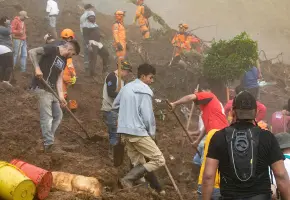 Simultáneamente al retorno, continúa la búsqueda de los ocho desaparecidos. FOTO: ESNEYDER GUTIÉRREZ