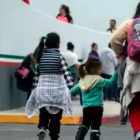 Uno de los menores deportados de Estados Unidos estaba recibiendo tratamiento contra un cáncer metastásico. FOTO: Getty