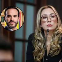 La representante a la Cámara por Bogotá se decidió por el abogado tras apoyar a Paloma Valencia en primera vuelta. Foto: Colprensa.