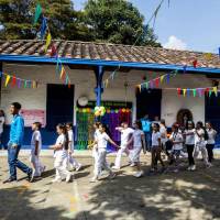 Con actividades recreativas, los niños se despidieron de sus colegios. Foto: Julio César Herrera Echeverri.