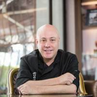 Jorge Rausch es jurado de MasterChef Colombia y MasterChef Ecuador. FOTO: Colprensa / Food Network.