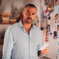 Imágenes de Jesse Williams en Hotel Costiera. FOTO Cortesía Universal+ / Virginia Bettoja