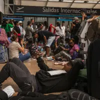 Imagen de referencia de viajeros esperando en el aeropuerto José María Córdova. Foto: EL COLOMBIANO