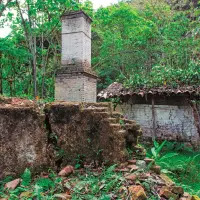 Hoy la zona es una reserva forestal donde los centenarios hornos sobreviven no solo a la naturaleza sino a los estragos de los vándalos. Los hornos ya amenazan ruina. FOTO JULIO CÉSAR HERRERA