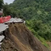 Uno de los tramos más complejos se da en el sector de La Sinifaná en el suroeste. FOTO: Cortesía Denuncias Antioquia.