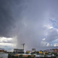  Desde Caldas hasta Girardota, se registran lluvias en todo el Valle de Aburrá después de que una mañana de lloviznas. Foto: Juan Antonio Sánchez Ocampo