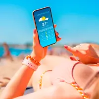 Un gran error es exponer el celular al sol. FOTO Getty