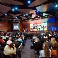 Representantes del Foro Económico Mundial y líderes del ecosistema de innovación visitaron la ciudad. FOTO cortesía Alcaldía de Medellín.