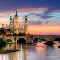 La Basílica del Pilar es un sitio frecuentado por cientos de feligreses diariamente. Dentro de ella hay frescos de Goya. Foto Cortesía Zaragoza Turismo.