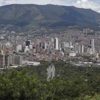 En Medellín y su área metropolitana, la mayoría de las edificaciones lo tienen, particularmente las de más de 30 años de construidas, lo que genera una amenaza de colapaso ante un sismo. Foto: Manuel Saldarriaga Quintero