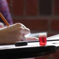 Las pruebas PISA son un estudio internacional de la OCDE que evalúa los conocimientos y habilidades en lectura, matemáticas y ciencias en estudiantes para medir la preparación frente a los retos de la vida real. Foto: Colprensa.