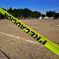 Un grupo de hombres armados abrió fuego contra las personas congregadas para ver un partido de fútbol regional en un recinto de Salamanca, ciudad del estado mexicano de Guanajuato. FOTO: AFP