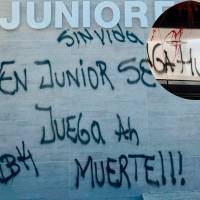 Las vandalizaciones en la sede del junior. FOTO: Captura de vídeo