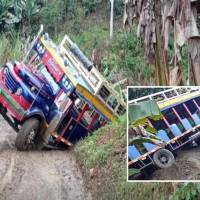 Así quedó el camión afectado tras el incidente vial. FOTO: imagen tomada de redes.