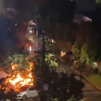 El incendio fue captado por edificios aledaños al supermercado. Foto: Captura de video suministrado a EL COLOMBIANO