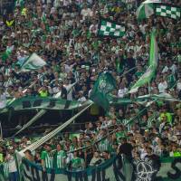 Atlético Nacional suele llenar las tribunas de todos los estadios que visita en Colombia. Foto: Camilo Suárez