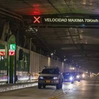 Durante este sábado 9 de mayo ocurrieron accidentes, vehículos varados y actividades constructivas por las que el Túnel de Oriente tuvo que ser cerrado en diferentes momentos del día. Foto: Carlos Alberto Velásquez Piedrahíta