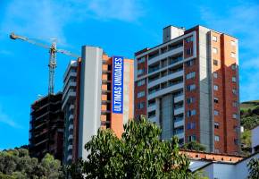 Extranjeros están comprando 1 de cada 4 viviendas que se ofertan en Medellín: esta es la historia