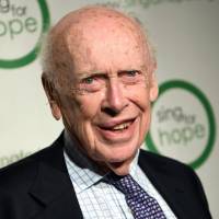 Su legado se vio empañado en años posteriores después de que fuera noticia por polémicos comentarios racistas, sexistas y homófobos que menospreciaban a varios grupos de personas. FOTO: AFP