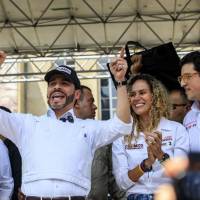 Abelardo De la Espriella, quien obtuvo una de sus mayores votaciones en Antioquia, ha nombrado a varios paisas en su gabinete. Entre ellos está Juliana Gutiérrez (a la izquierda), hermana del alcalde Federico Gutiérrez, designada como ministra del Deporte. Foto: Andrés Camilo Suárez Echeverry.