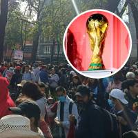 Mientras el gobierno de México pule los detalles para la gran fiesta del fútbol, los maestros de la CNTE preparan su propia alineación en las calles. FOTO: Coordinadora Nacional de Trabajadores de la Educación (CNTE) y Colprensa
