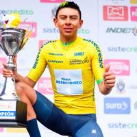 Robert Plazas celebra su consagración como campeón de la Vuelta de la Juventud 2026, el mayor logro de su carrera hasta ahora, tras superar un año marcado por la incertidumbre y regresar al alto rendimiento con el Team Sistecrédito. FOTO CORTESÍA FEDECICLISMO