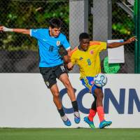 El seleccionado colombiano perdió contra Uruguay en su más reciente presentación en el Sudamericano. Foto: FCF