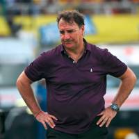 La constante en los últimos partidos de Colombia han sido las caras largas y de impotencia del técnico y los jugadores. FOTOs afp