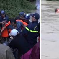 Nguyen Van Hat fue rescatado con un dron en medio de las inundaciones en Vietnam. FOTO: Captura de video - CNN