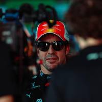 Fernando Alonso lleva 2 décadas en la F1. FOTO: X AstonMartinF1