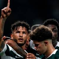 El delantero colombiano Luis Suárez suma cinco anotaciones en seis partidos esta temporada. Foto: tomada del x de @SportingCP