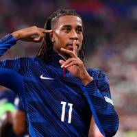 Michael Olise conforma uno de los tridentes más temidos del fútbol europeo con Harry Kane y Luis Díaz en el Bayern. FOTO GETTY 