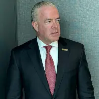 El empresario Raúl Rocha Cantú, copropietario de Miss Universo, es señalado por estar presuntamente involucrado en una red de tráfico de drogas y armas. FOTO: Tomada de X (@RaulRochaCantu)