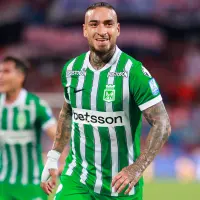 Nacional festejó el triunfo sobre el final en el Atanasio, después de que “Chicho” Arango generara el autogol del DIM. FOTO MANUEL SALDARRIAGA